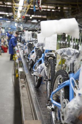 Hors texte1Ligne de montage2 Alain Dalouche